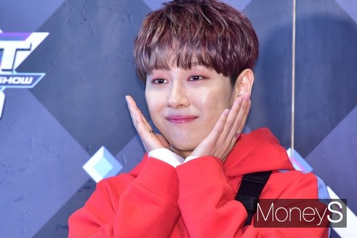 [머니S포토] 노태현, 짙은 아이 메이크업
