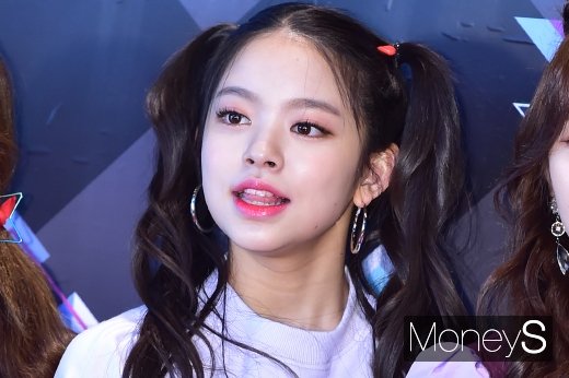 [머니S포토] 체리블렛 린린, 양갈래 머리로 깜찍하게