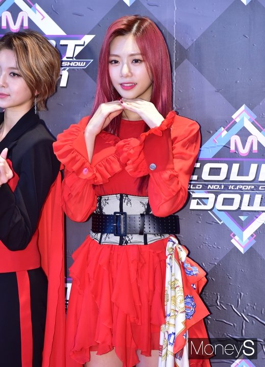 [머니S포토] 드림캐쳐 지유 '눈에 쏙 들어오는 미모'