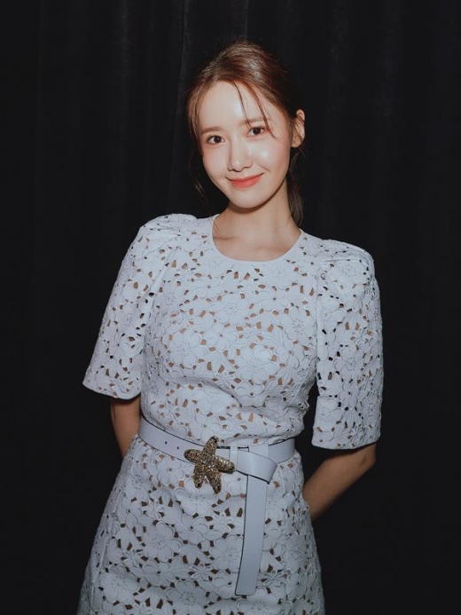[★패션] 윤아, 뉴욕서도 '청순여신'