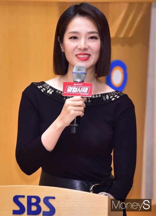 [머니S포토] 박은경 아나운서 '남편 이명우 PD 응원왔어요'