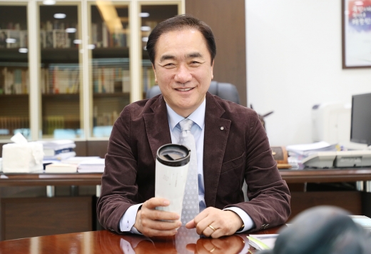 ▲ 정장선 평택시장 ‘플라스틱 프리 챌린지’ 동참. / 사진제공=평택시