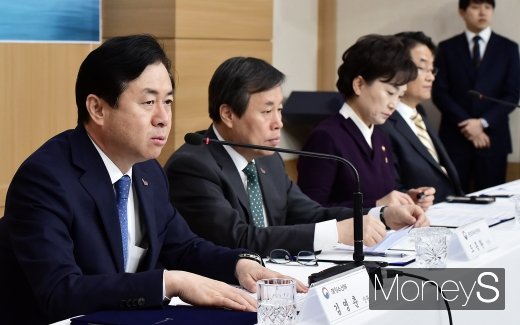 [머니S포토] 섬 관광 활성화, 김영춘 해수부 장관의 발언