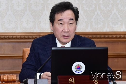 [머니S포토] 모두발언하는 이낙연 총리