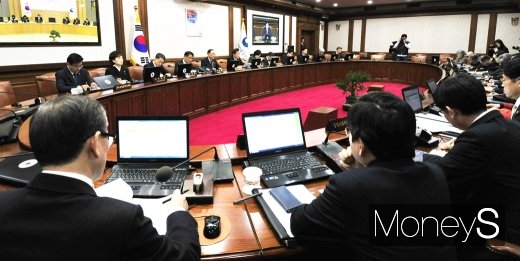 [머니S포토]민생·경제 등 정부 해결과제 산적