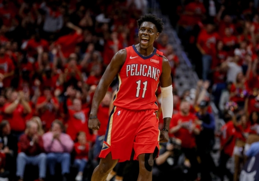 뉴올리언스 펠리컨스의 즈루 할러데이는 분명 NBA서도 손꼽히는 '공수겸장' 가드다. /사진=로이터