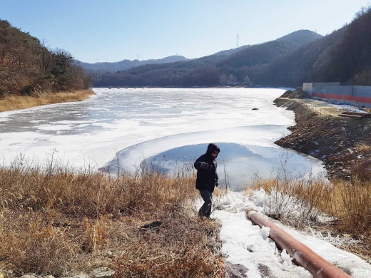 ▲ 올 겨울 전국 평균 강수량이 평년수준에 미치지 못해 겨울가뭄이 우려되고 있다. 사진제공=한국농어촌공사 경기지역본부
