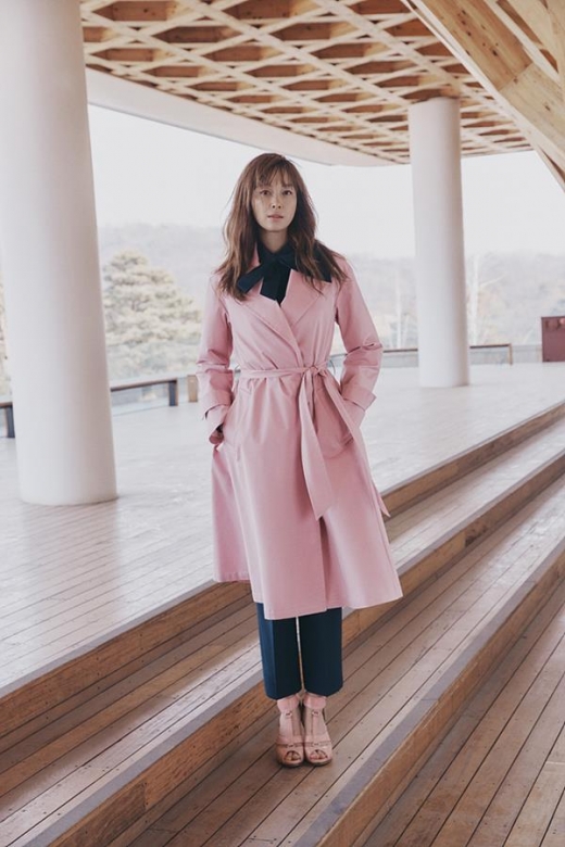 [★화보] 이나영, 고급스럽고 우아한 봄 패션