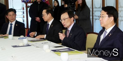 [머니S포토] 고위당정청협의, 발언하는 이해찬