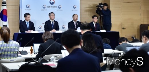 [머니S포토] 정부, '상생형 지역일자리 모델 확산방안' 발표