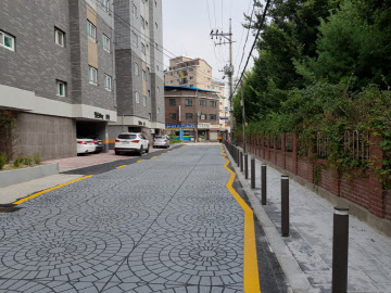 유니벌셜디자인으로 단장된 의정부시 경의초등학교 주변 모습. /사진제공=경기도