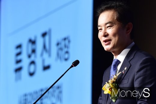 [머니S포토] 한·중 의약품 협약 관련 모두발언하는 류영진 처장,