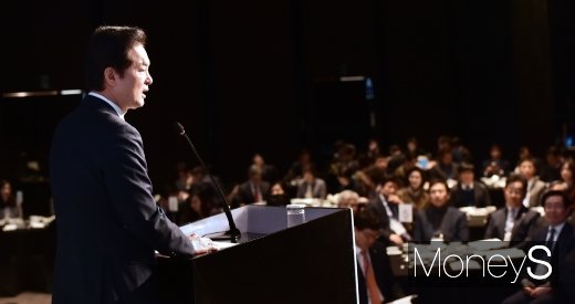 [머니S포토] 류영진 식약처장, 제약업계 CEO 만나...