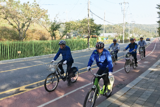 ▲ 수원시 자전거길 안전점검. / 사진제공=수원시