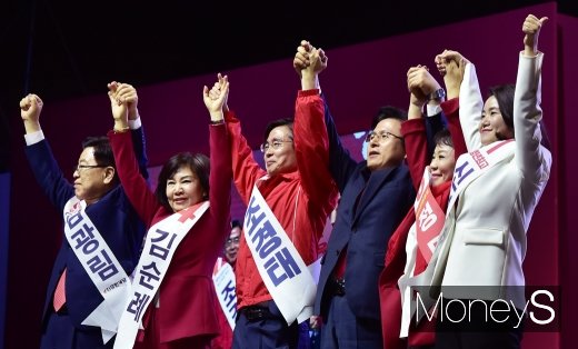 [머니S포토] 자유한국당 신임 지도부, 