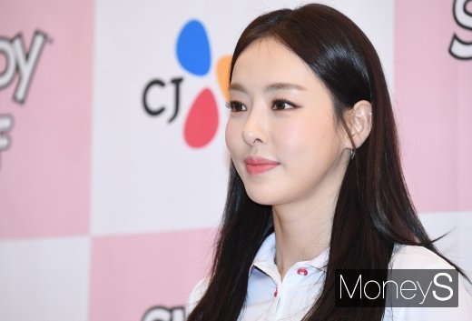 [머니S포토] 이다희 '백옥 같은 피부'