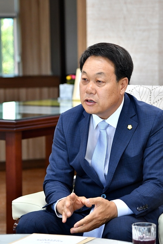 ▲ 조용춘 포천시의회 의장. / 사진제공=포천시의회