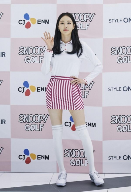 [★패션] 이다희, 긴 기럭지 돋보이는 골프웨어룩