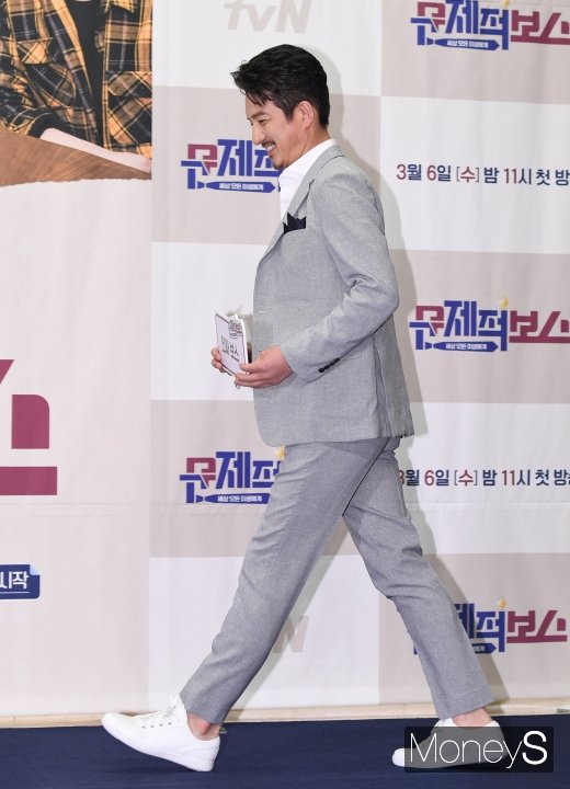 [머니S포토] 정준호, 당당한 걸음걸이
