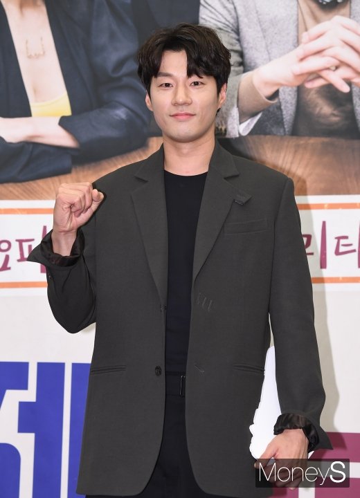 [머니S포토] 이천희, 훈훈한 보스