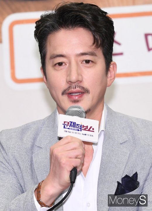[머니S포토] '인싸' 질문에 당황한 정준호