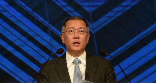 현대자동차그룹 시무식에 등장한 정의선 수석부회장. /사진=현대자동차그룹