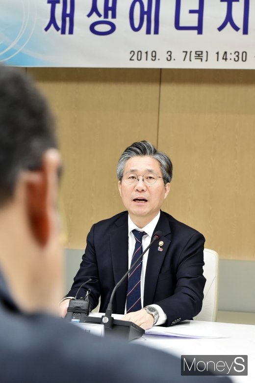 [머니S포토] 성윤모 