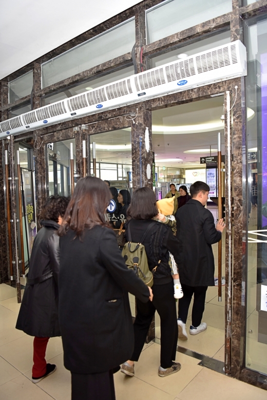 ▲광주 유·스퀘어는 미세먼지 피해를 줄이기 위해 실내 공기질 개선에 나선다고 밝혔다. / 사진=광주 유·스퀘어 제공
