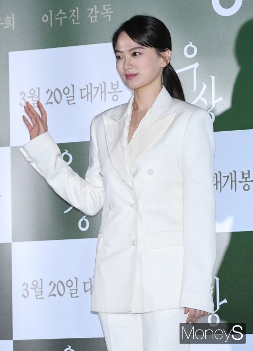 [머니S포토] 천우희 '우아하게'