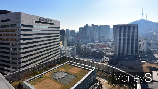 [머니S포토] 미세먼지 사라진 맑은 하늘, 