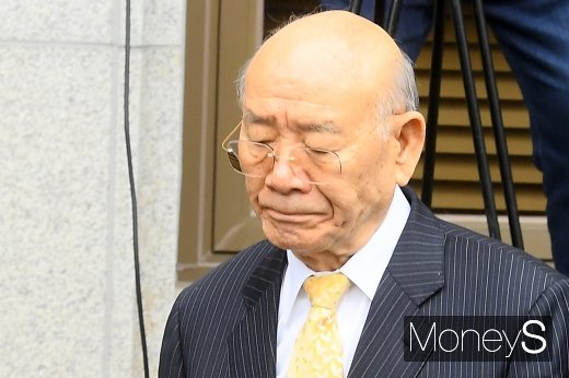 전두환씨(88)가 11일 광주광역시 동구 법정동 광주지법 대법정에 출석했다. /사진=임한별 기자
