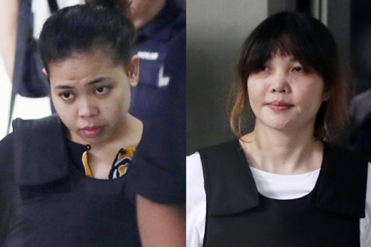 김정남을 암살한 혐의로 기소된 시티 아이샤(왼쪽)와 도안 티 흐엉. /사진=뉴시스