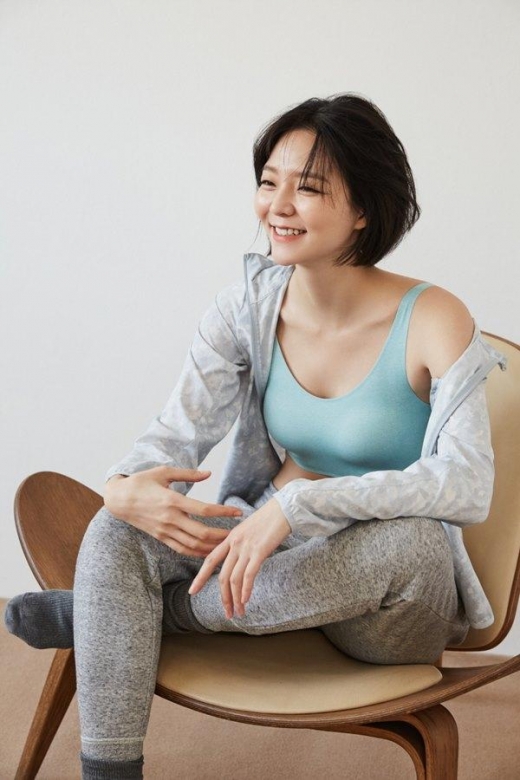 [★화보] 이솜, 브라 노출한 당당한 란제리룩