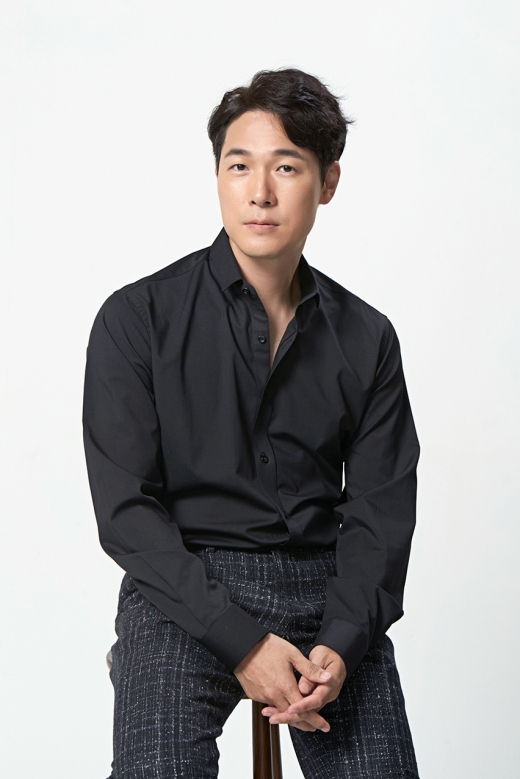 ©UL엔터테인먼트,레진엔터테인먼트