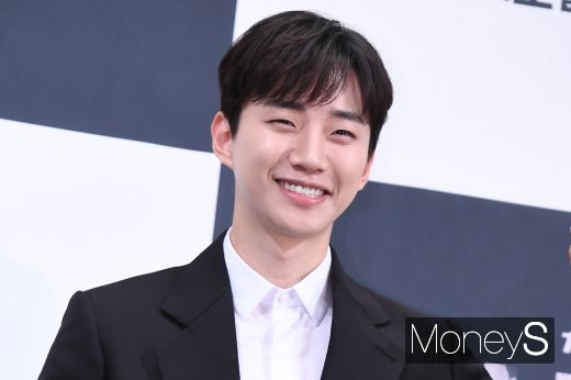 [머니S포토] 이준호 '매력적인 눈웃음'