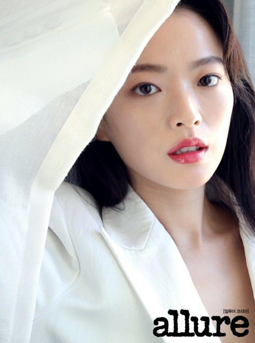 [★뷰티] 천우희, 하얀 피부 돋보이는 메이크업 연출