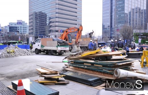 [머니S포토] 광화문 떠난 세월호 천막