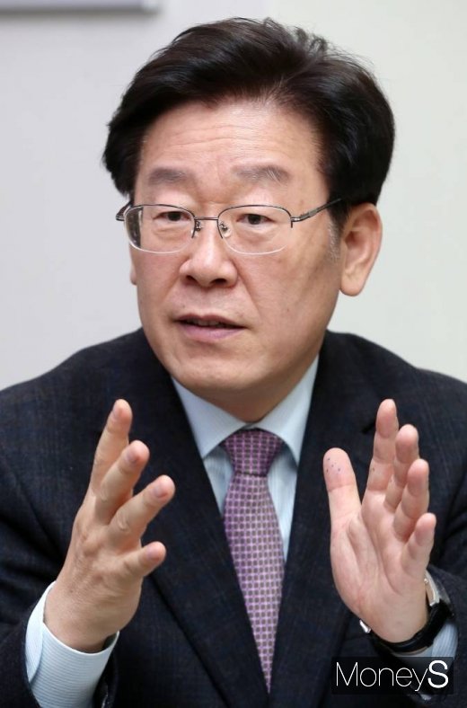 이재명 지사. / 사진=머니S DB @머니S MNB, 식품 외식 유통 · 프랜차이즈 가맹 & 유망 창업 아이템의 모든 것