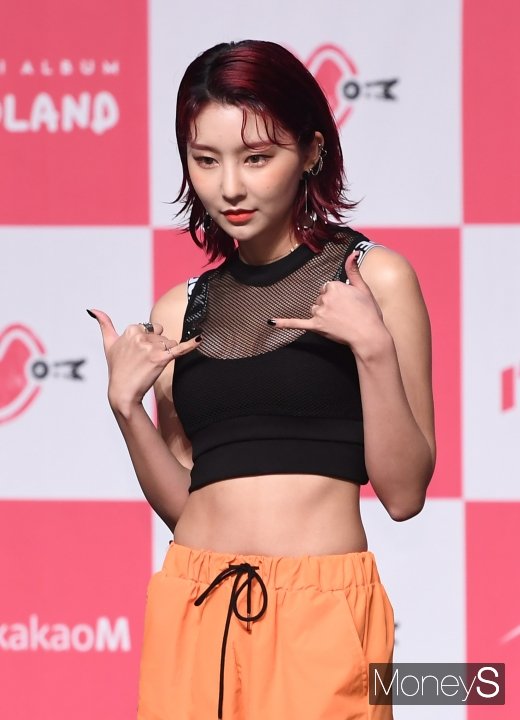 [머니S포토] 모모랜드 혜빈 '섹시 카리스마'