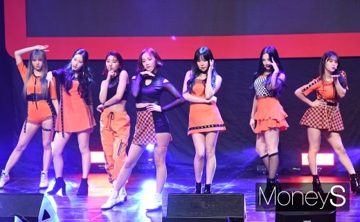 [머니S포토] 모모랜드, 확 달라진 분위기