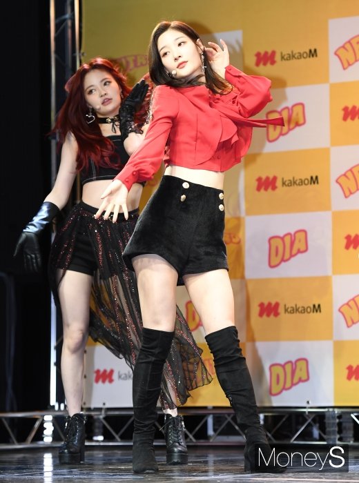 [머니S포토] 다이아 정채연, 핫팬츠도 여유있게 소화