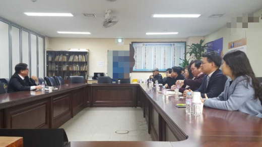 경기도의회 안양상담소, '무상교복 지원 따른 교복대란 개선방안 간담회'. / 사진제공=경기도의회