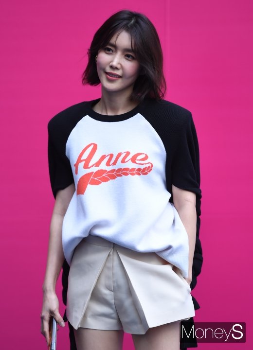 [머니S포토] 채정안, 빈틈없는 동안 미모
