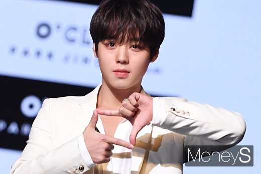 [머니S포토] 박지훈 '내 마음속에 저장'