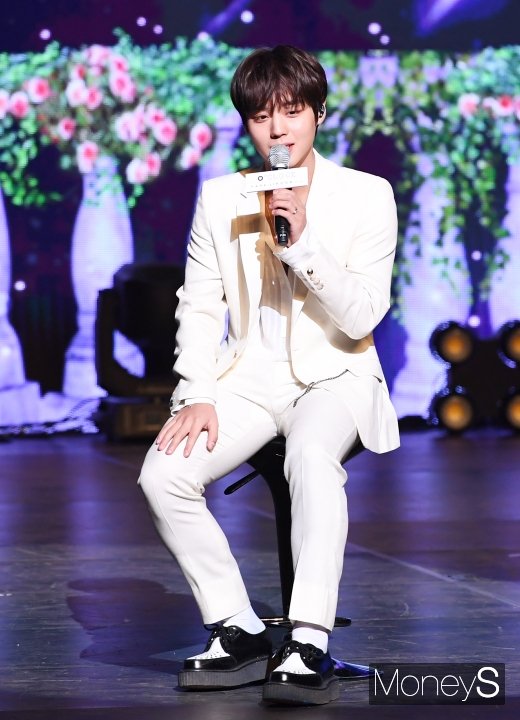 [머니S포토] 박지훈 '훈훈한 꽃미남'