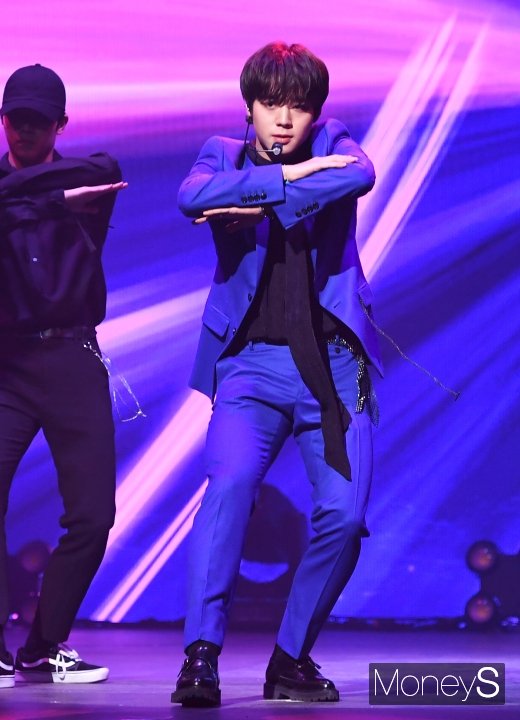 [머니S포토] 박지훈 '카리스마 넘치는 눈빛'