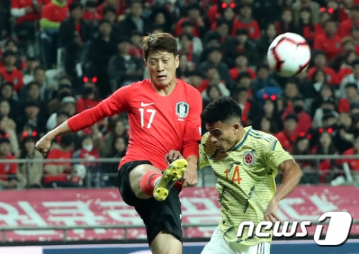 26일 오후 8시 서울 상암 월드컵경기장에서 열린 평가전에서 동점골을 넣은 콜롬비아의 루이스 디아스(오른쪽). /사진=뉴스1