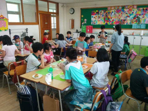 찾아가는 건강먹거리 수업 모습. / 사진제공=수원시