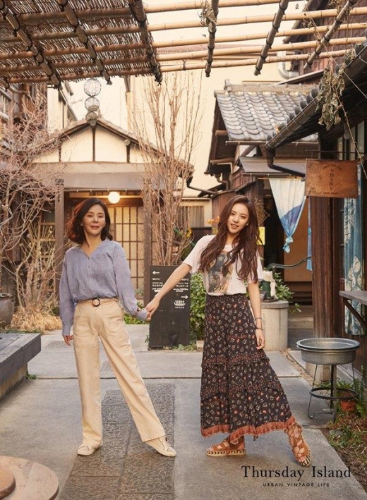 [★화보] 이열음 윤영주, 예쁜 모녀의 세련된 여행패션