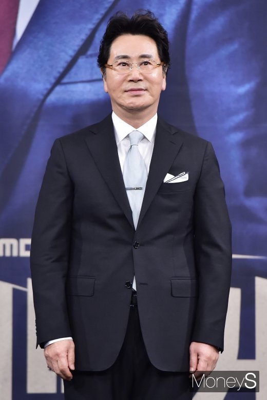 [머니S포토] 유동근, '대한은행 절대 권력 쥔 강삼도 행장 역'